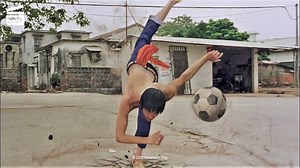 1.3M views · 45K reactions | Kung-Fu moves make soccer even more interesting⚽屢 | Binge Society - The Greatest Movie Scenes | Facebook