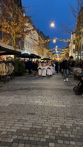 Luciaoptog med de skønneste børn fra Boldesager og Bryndum skole i Esbjerg City 💫🌟🕯️ #esbjerg #esbjergcity #oplevesbjerg | Esbjerg City