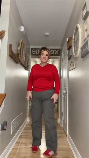 Niki Hughes | #ootd #ootdfashion #momssupportingmoms #womensupportingwomen #fypシ゚viralシ #sahm #momlife #viralreels | Instagram