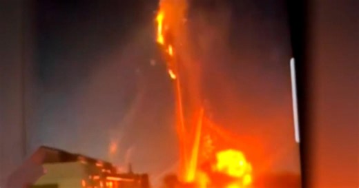 Tour helicopter crashes in Houston, killing at least 4 people