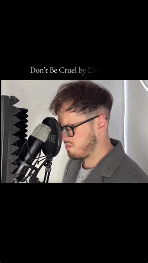 Singing Elvis Presley's 'Don't Be Cruel' at Wembley