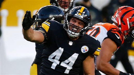 Former Badger and NFL fullback Derek Watt and his wife Gabriella welcome their first daughter