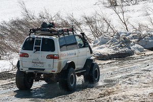 The 4 Coolest Minivans That Should’ve Never Existed—but Absolutely Did