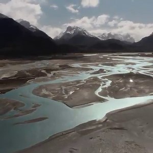 Apple Watch Nike Series 3. With GPS, a swimproof design, and watchOS 4. | Apple