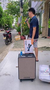 15K views · 141 reactions | Nhà bác nào hỏng micro nên xem ngay video này, micro max56 hát cực hay | manhtiengiasi.com | Facebook