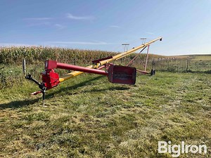 Westfield MK 8-61 Grain Auger W/swing Hopper | Agriculture