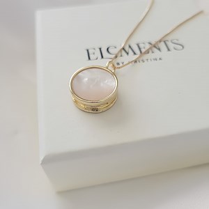 Pearl Locket Necklace. Circle Locket Picture Necklace. Photo Memorial Round Locket With Photo. Gold Filled Necklace. Gift for Mom - Etsy