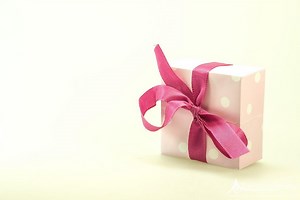 Buon compleanno con frasi celebri e famose - Aforisticamente