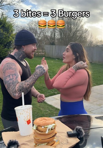 3 Bites = 3 Burgers 😳 #rockpaperfoodchallenge #rockpaperscissors #foodchallege #husbandandwife #foodreview
