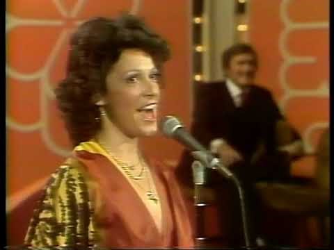 Linda Lavin Sings "The Boy From"