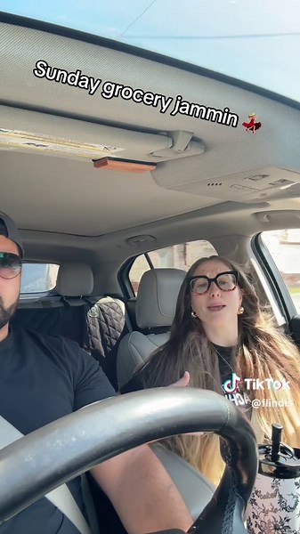 Sunday Grocery Jam Session with RnB and Soul Music