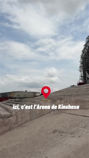 Arena de Kinshasa: Montage façade en cours
