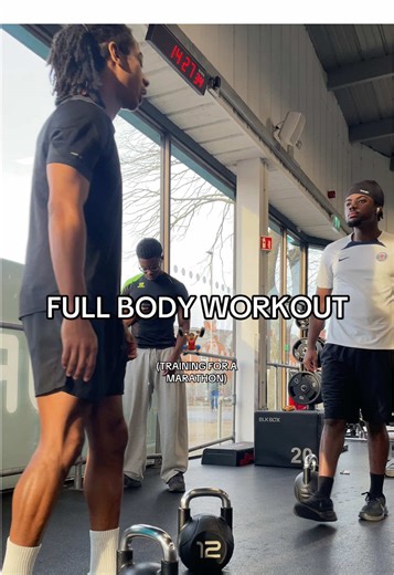 FULL WORKOUT 👇🏾 Plank pull throughs w/ push up Dips Landmine press Hanging knee raises Isometric hold Pull ups (off camera) Single leg seated curls (off camera) #marathontraining #running #gym #eliasjp