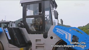 13K views · 1K reactions | With China's booming driverless technology, maintenance projects on highways are embracing new helpers in Quzhou, East China's Zhejiang province. #selfdriving | Sci Hub China | Facebook