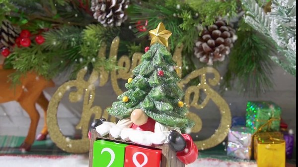 Christmas Countdown Blocks 7.4" Resin Gnome Tree Decorations Home Until 25 Days, Figurines Till 2023 Holiday Advent Calendars Winter Santa Indoor Mantel Table Top Centerpiece Decor Xmas
