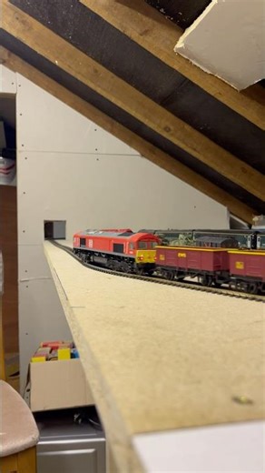 Bachmann Class 66 DB #train #modeltrains #railwaytrack #trainspotting #railway