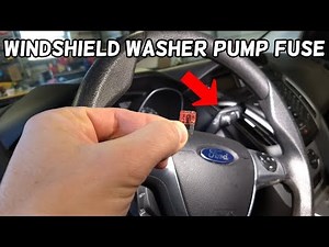 Where is the windscreen washer pump fuse located in the Ford Focus?