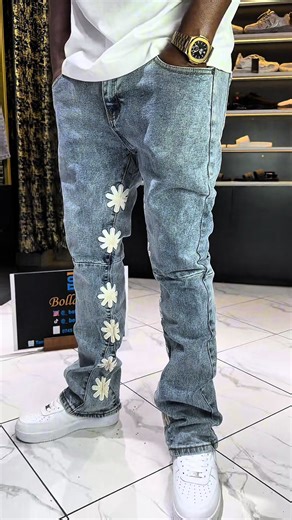 Quality Flared Denim Size 30-36 Ksh 2800 Dm or app 0.7.4.5.4.4.1.9.9.8. Visit our Shops 1️⃣ Dynamic Mall First Floor Shop ML44 Tomboya Street Just Behind Ambassador Hotel 2️⃣ Superior Center Shop H28 at The Junction of Kimathi Street and Kenyatta Avenue Shipping done countrywide and worldwide #bollashop #jeans #flaredjeans #kenyantiktok🇰🇪