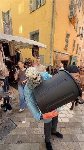 #costume #halloween #scary | Julien Magic