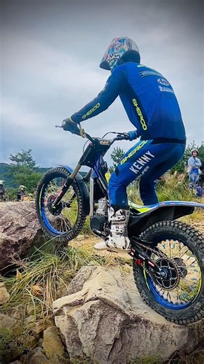 黒山陣選手のウォーミングアップ。 | Trialsトライアル自然山通信