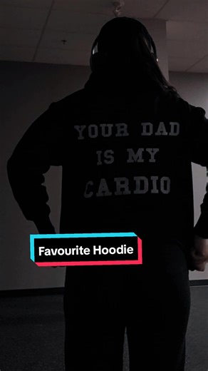 I like em a little older 🤪 - - - #gymcommunity #girlswholift #cardio #gymfit #gymapparel #dads #hotdads #dadbod