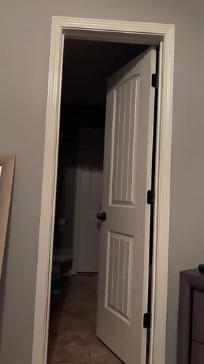 Christian Content for Kids: Saying No to Flashing Behind Door Trends