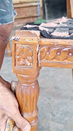 quick way to fix a chair leg that is about to come off #woodworking #woodscraft #diy