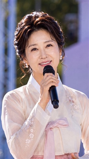 🎤 평범한 주부인 줄 알았는데… 알고 보니 노래자랑 최강자?! #조항조 #옹이 #AI립싱크