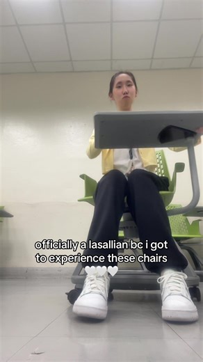Experience the Joy of DLSU SHS Chairs