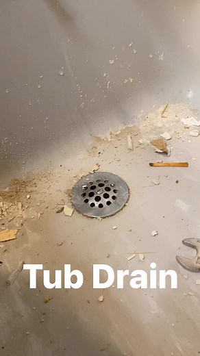 919K views · 2.5K reactions | How to disconnect Tub Drain! #remodel #construction #homerenovation #realestate #design #entrepreneur #interiordesign #renovation #homedecor #tools #diy #carpentry #work #asmr #designer #homemade #engineering #houserenovation #homemakeoveronabudget #diyrenovation | Misha Panchishak | Facebook
