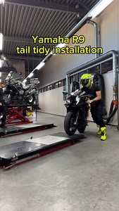 10K views · 8.4K reactions | First mod done ✅ installing the new tail tidy (genuine Yamaha accessories) by @topmoto.en.vdh.apeldoorn It looks so much better than original. What do you think? #motorcycle #yamaha #yamahar9 | Itsmaartenn | Facebook