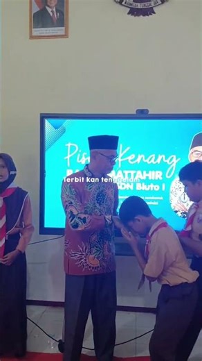 Selamat Purna Tugas, bapak Mattahir. Terimakasih pak, untuk semua yg bapak berikan kepada kami :')