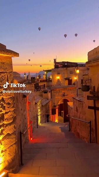 ✨ Why Choose a Private Tour in Türkiye? 🇹🇷 Traveling through Türkiye is magical — from the mosques of Istanbul to the fairy chimneys of Cappadocia and the turquoise coastlines of Antalya. But here’s why a private tour takes your journey to the next level: ✅ Flexibility & Comfort – Create your own schedule. No rushing, no waiting. ✅ Personalized Experiences – Whether it’s history, food, shopping, or hidden gems, your guide tailors the trip to your interests. ✅ Skip the Crowds – Visit major sigh