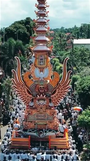 The unique charm of Indonesia’s culture — from dances to traditions! 🌺🌏