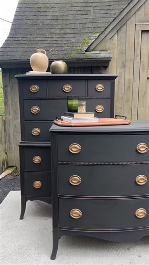 Carrie Anne | Furniture Flips & Home DIY Tips on Instagram: "Details 👇🏻 - Cleaned and removed hardware - Filled in missing veneer with epoxy by @mohawkfinishing - Scuff sanded and smoothed out epoxy with 120 grit - Cleaned again - Colored in light spots and epoxy with @minwaxusa wood stain marker - Primed with clear shellac by @zinsser - Mixed a black wash with one part black mineral paint and two parts water - Brushed it on and wiped it back - Wet distressed - Watered down the wash and applie