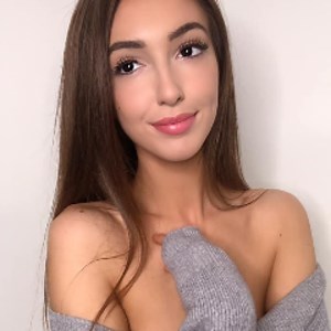 Coral_Larsen - Twitch