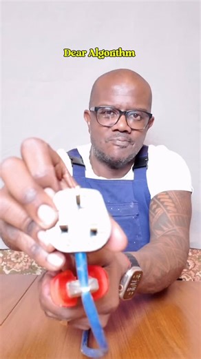 Dean Commodore | DIY, Home, Garden & Lifestyle on Instagram: "Dear Algorithm Please bring me all new homeowners and all those new DIYers who wish to tackle household tasks like changing plug sockets, changing light switches, bleeding radiators, draining radiators, changing light fittings, and so much more. Let them know I have a new series called that showed me where I have step by step guides and I can save them hundreds of pounds. Let them know that they should follow for more"