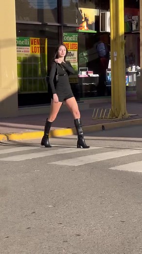 Videos de 𝘈𝘭𝘪𝘴𝘢𝘢 (@alisa.paez) con “WHO IS VICTORIA - the golden era models”