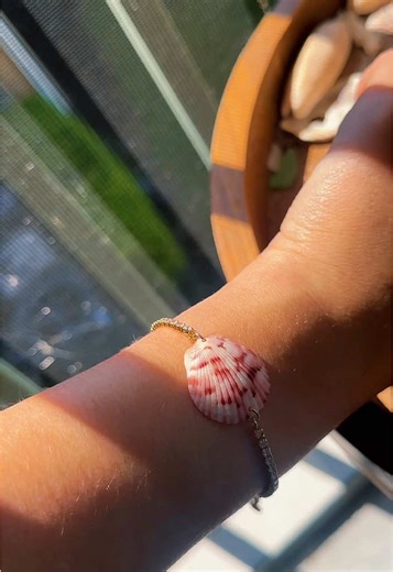 New bracelets will be uploaded soon!! I love how it came out 💕 #fl #handmadejewelry #jewelry #fyp #handmadegifts #beachjewelry #shelljewelry #seashelljewelry #etsy #etsyshop #etsyseller #floridalife #floridacheck #spring #seashells #handmade #ocean #beach #coastal #oceanjewelry #summer #beachgirl #beachy #beachyjewelry #bracelets #shellbracelet #seashellbracelet