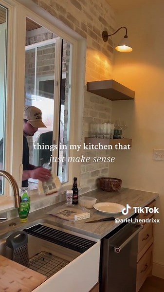 Casement Window Ideas for Your Kitchen | Home Design Tips