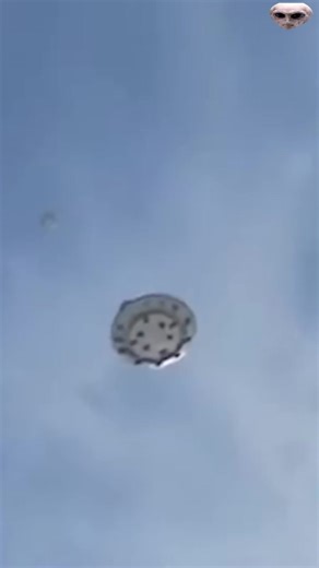 These Bizarre Sky Anomalies That No Can Explain Are Going Viral#Hybirdproject #visitors #Alien #ufoキャッチャー #ufosightings