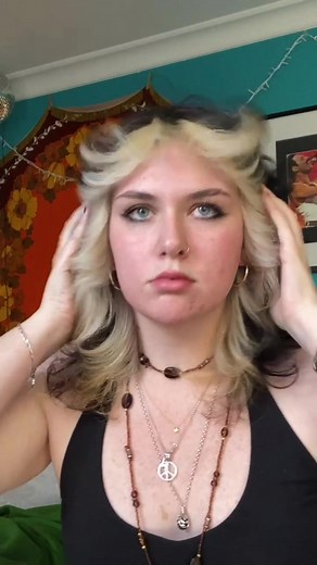 70's Hair Flip Bangs Tutorial