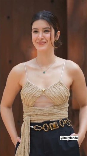 shanaya Kapoor looking so gorgeous #celebrity #actress