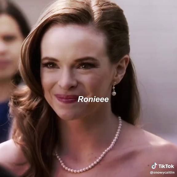 #THEFLASH — break from the angst with the most unserious edit I’ve ever posted🤣 #theflash#theflashcw#theflashedit#caitlinsnow#barryallen#ciscoramon#ronnieraymond#arrowverse#arrowversoedits #dc#dccomics #fyp