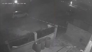 CRIME ALERT🚨🚨🚨 PRESS▶️ Last night, around 1:00 or 1:30 AM, four individuals trespassed onto my property in B Field Sophia. One of them gained entry into my residence. My sister, who was outside at the time, was confronted by the intruder who held a knife to her throat and threatened her to remain silent. The individual attempted to open the door to allow the other three accomplices to enter, but was unsuccessful. Consequently, he fled the scene, taking my father's phone. No other items were s