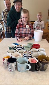 Coffee Mug Bounce Game – Fun for Kids and Family