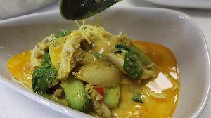 21K views · 214 reactions | If you're looking for a hearty meal that's packed full of flavour and isn't bad news for your wallet, then look no further than these delicious Chiang Mai Noodles. This recipe features in our cookbook Simply Delicious, where you can find many others just like it. Watch this video and find out how you can save time and money. Find the recipe here on our Recipe Community > https://bit.ly/30VqMxk or on Cookidoo. | Thermomix in Australia | Facebook