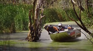 Only In Australia: Extreme Dinghy Racing Makes Jet Sprints Look Pretty Tame - BangShift.com