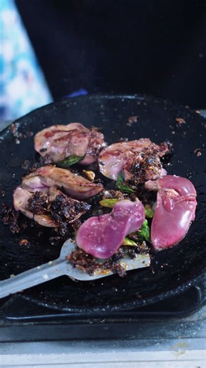 Unbelievable Taste! Chicken Lungs | Tawa Deep | Fry 🫁🤤 Unbelievable | Taste! #shorts