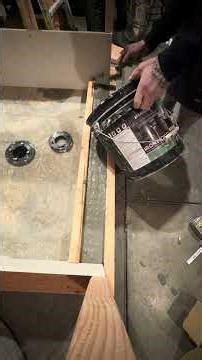 Series building a mud pan. Pouring the curb. #diy#mud #mortar #shower #build